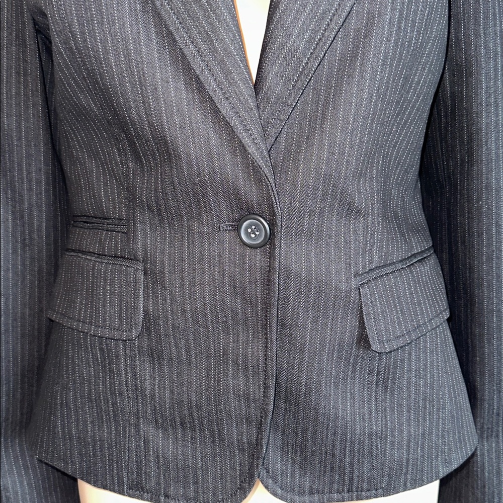 LOFT Charcoal Pinstripe Blazer Size 8 - Picture 6 of 16